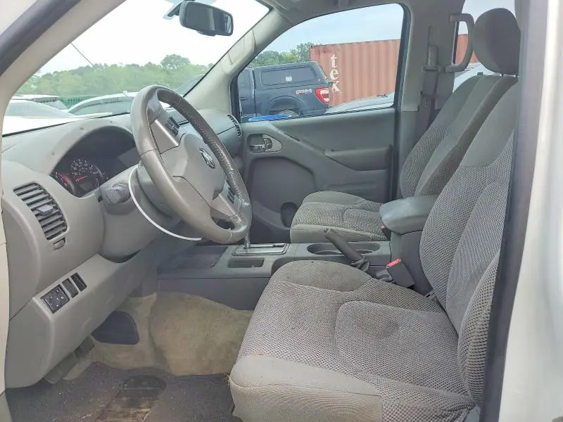2018 NISSAN FRONTIER SV  