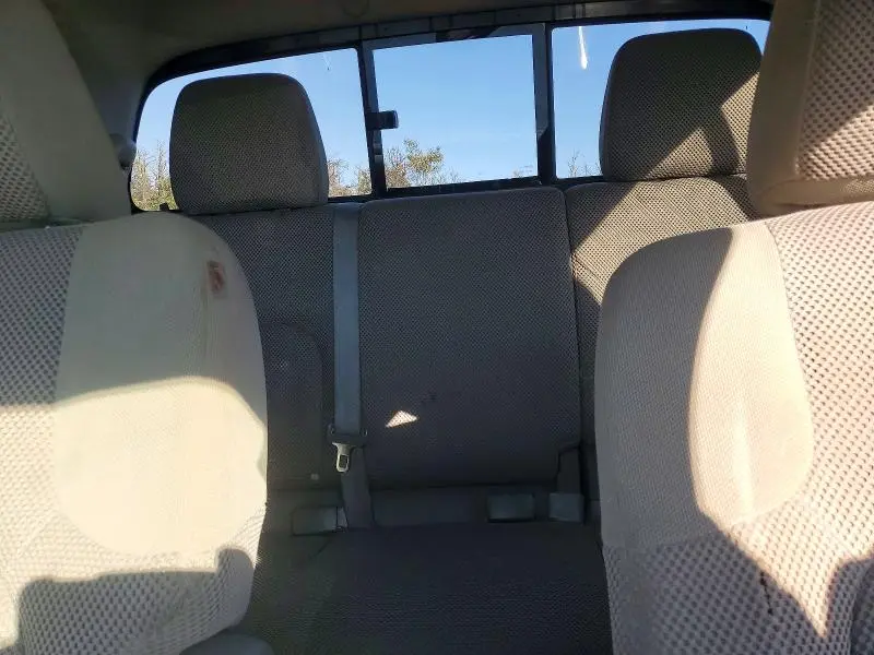 2014 NISSAN FRONTIER S  