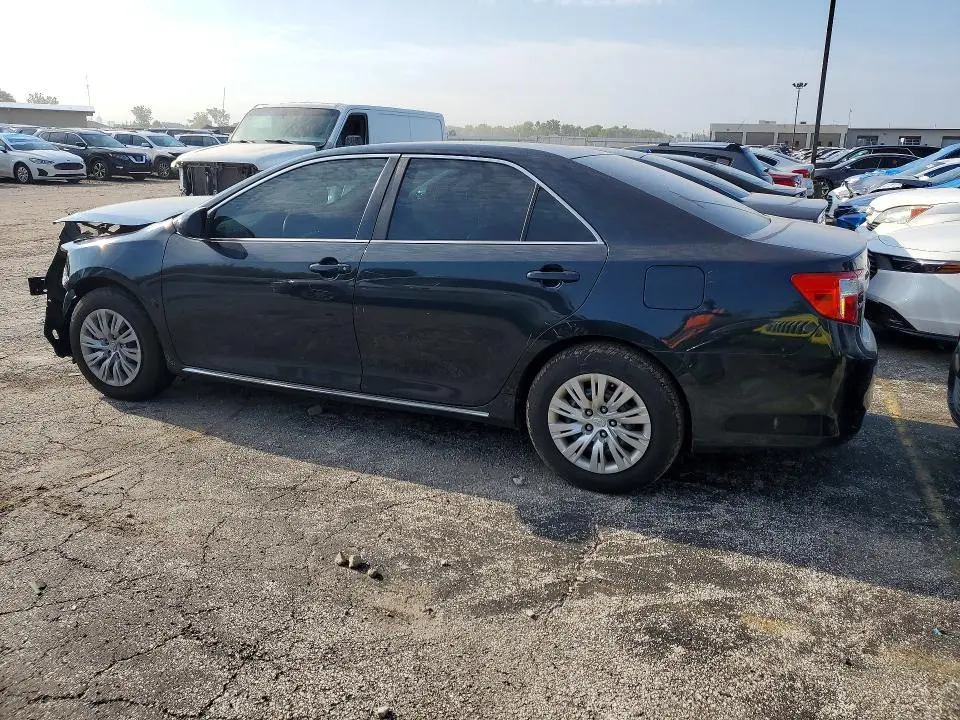 2014 TOYOTA CAMRY LE  