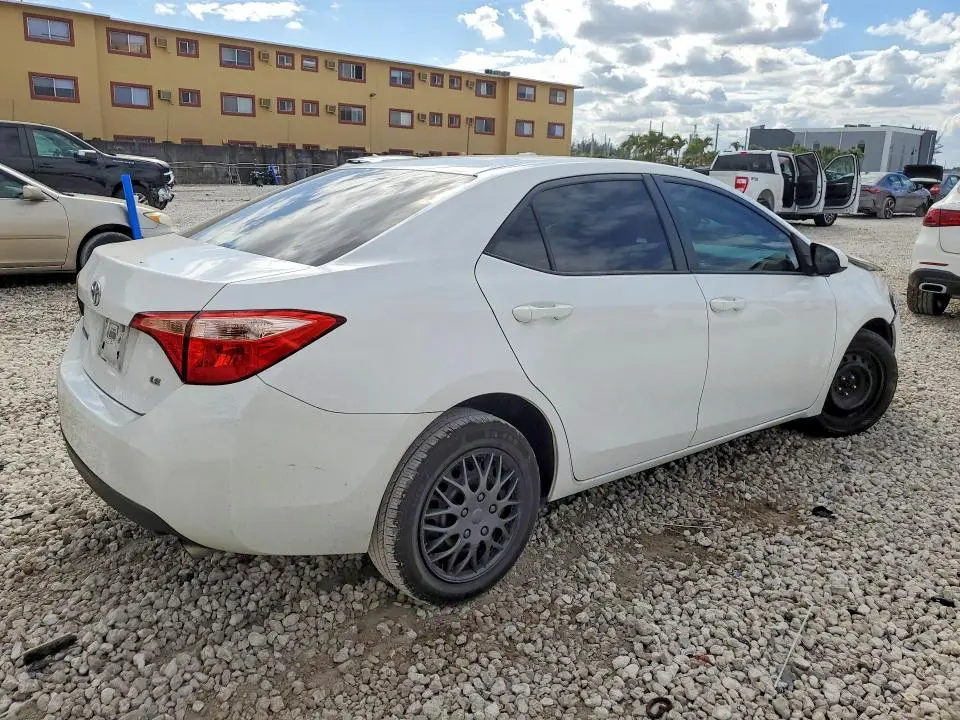 2017 TOYOTA COROLLA LE  