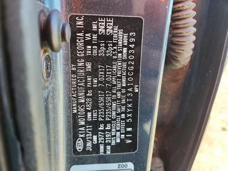 2012 KIA SORENTO LX  