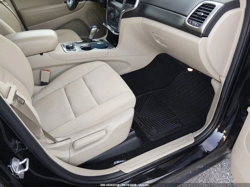 2021 JEEP GRAND CHEROKEE LAREDO E 4X4