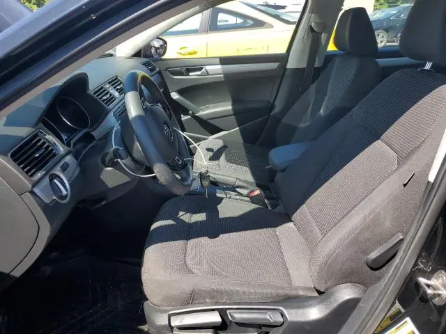 2016 VOLKSWAGEN PASSAT S  