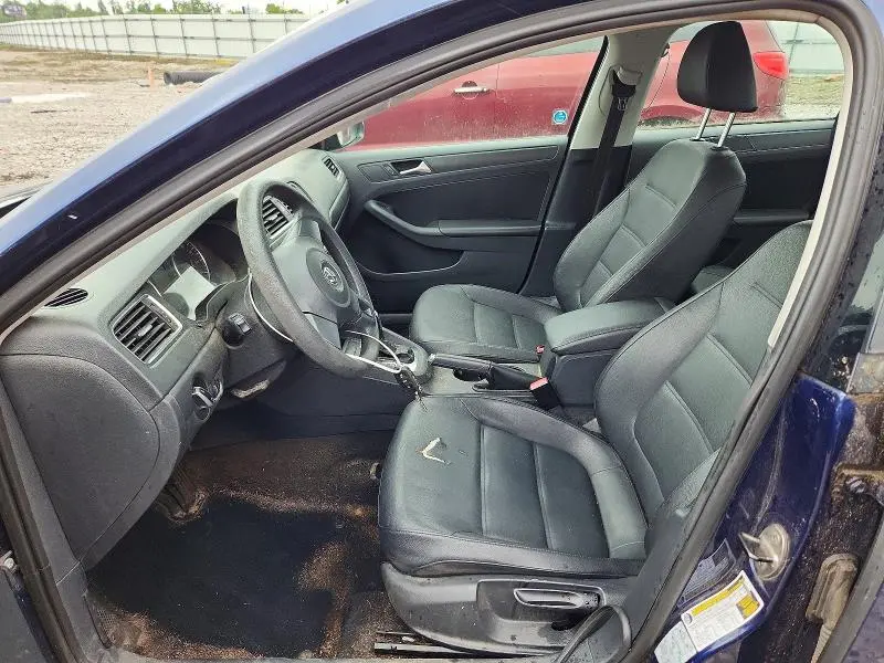 2012 VOLKSWAGEN JETTA SE  