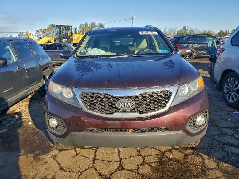 2013 KIA SORENTO LX  