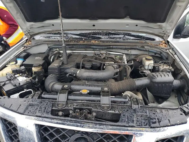 2010 NISSAN FRONTIER XE  