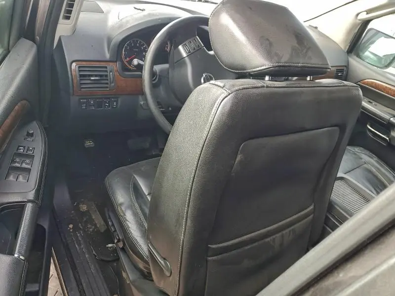 2011 NISSAN ARMADA SV  