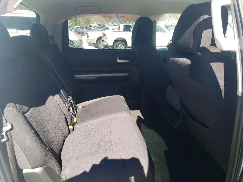 2021 TOYOTA TUNDRA SR5  