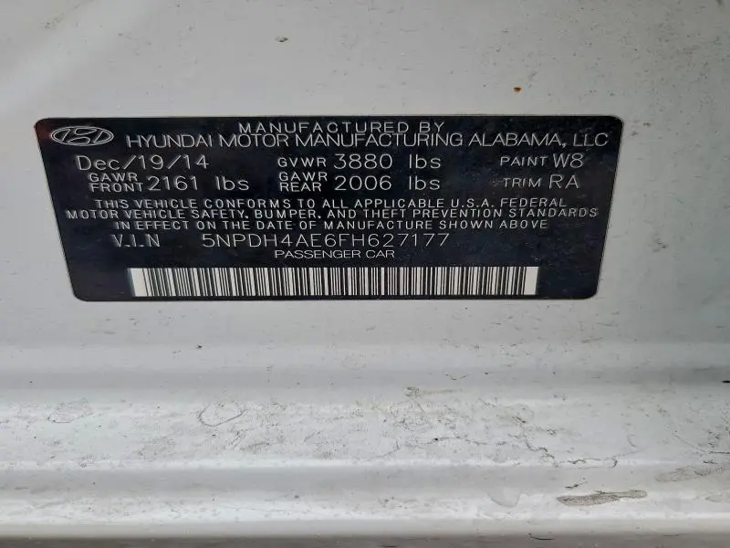 2015 HYUNDAI ELANTRA SE  