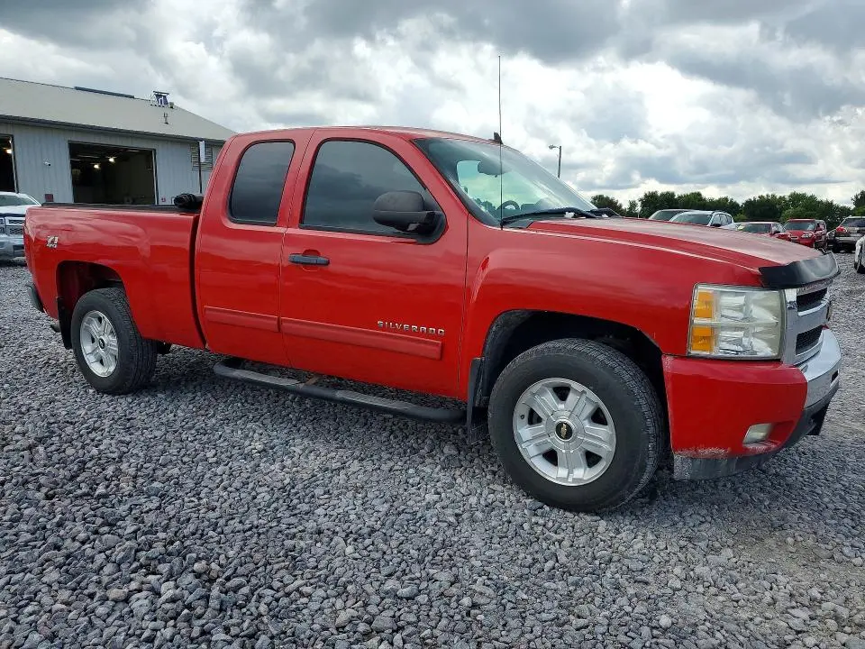 2010 CHEVROLET SILVERADO K1500 LT  