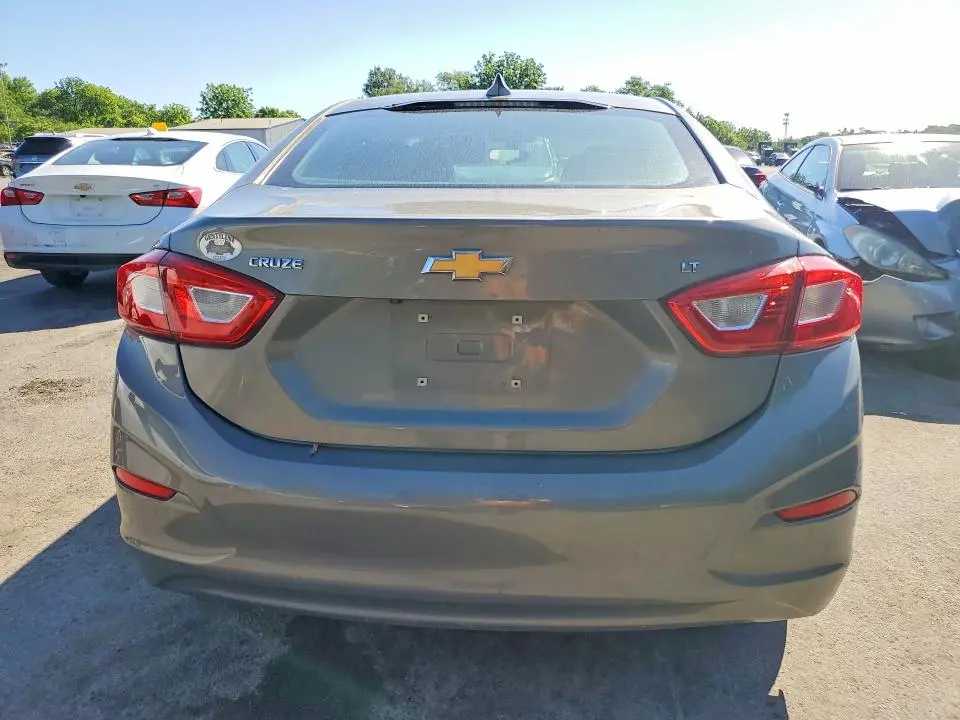 2018 CHEVROLET CRUZE LT  