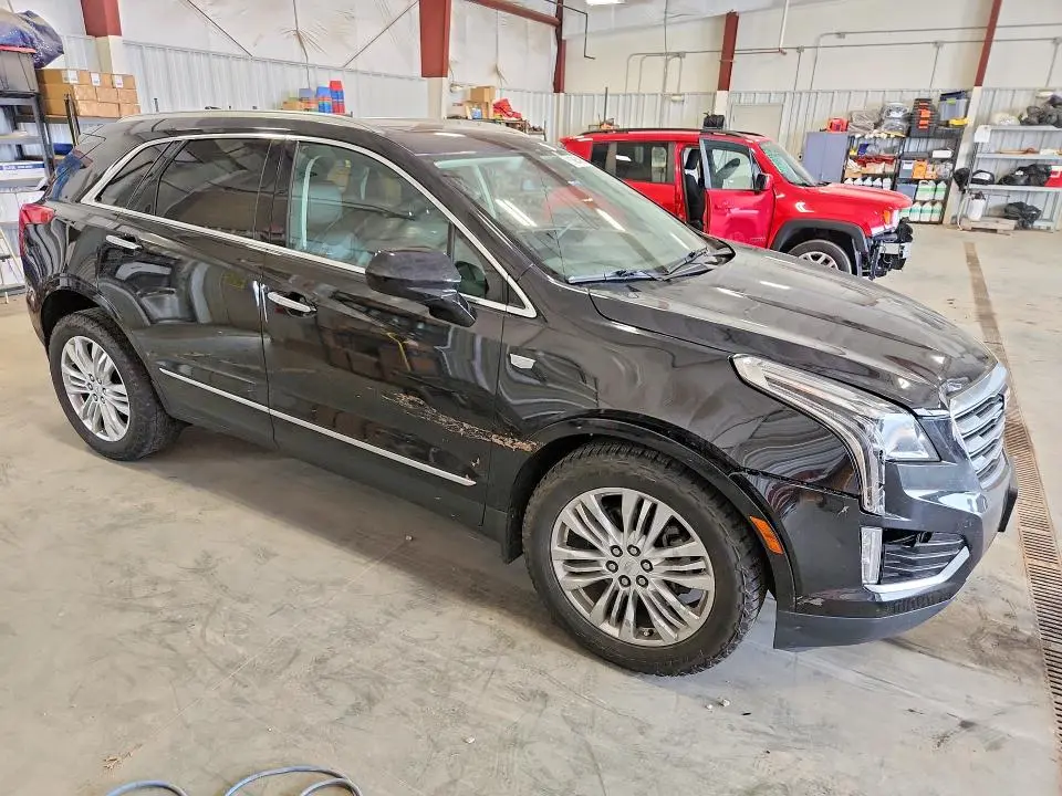 2017 CADILLAC XT5 PREMIUM LUXURY  