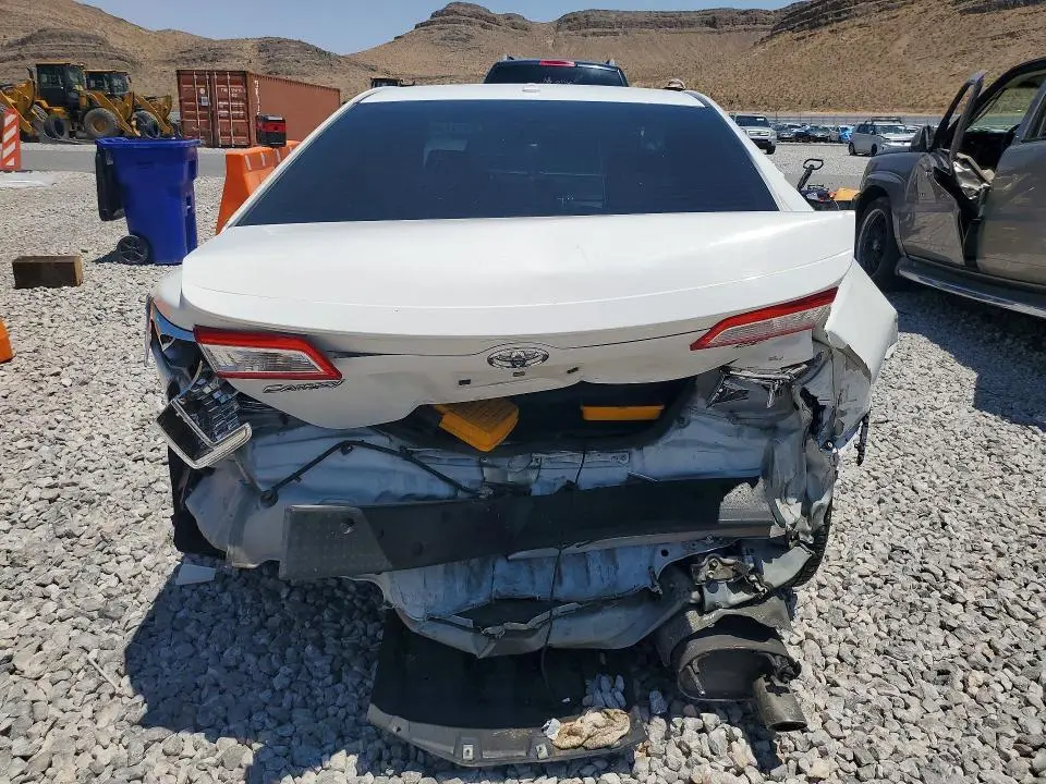 2013 TOYOTA CAMRY SE  