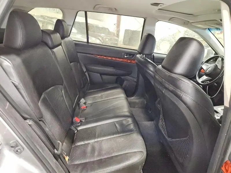 2011 SUBARU OUTBACK 2.5I LIMITED  
