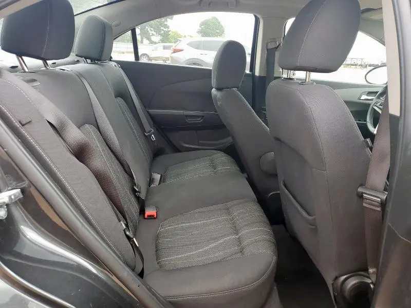 2016 CHEVROLET SONIC LT  