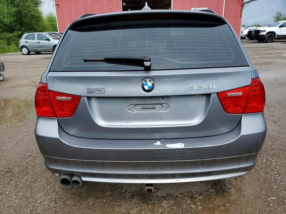 2011 BMW 328 XI  