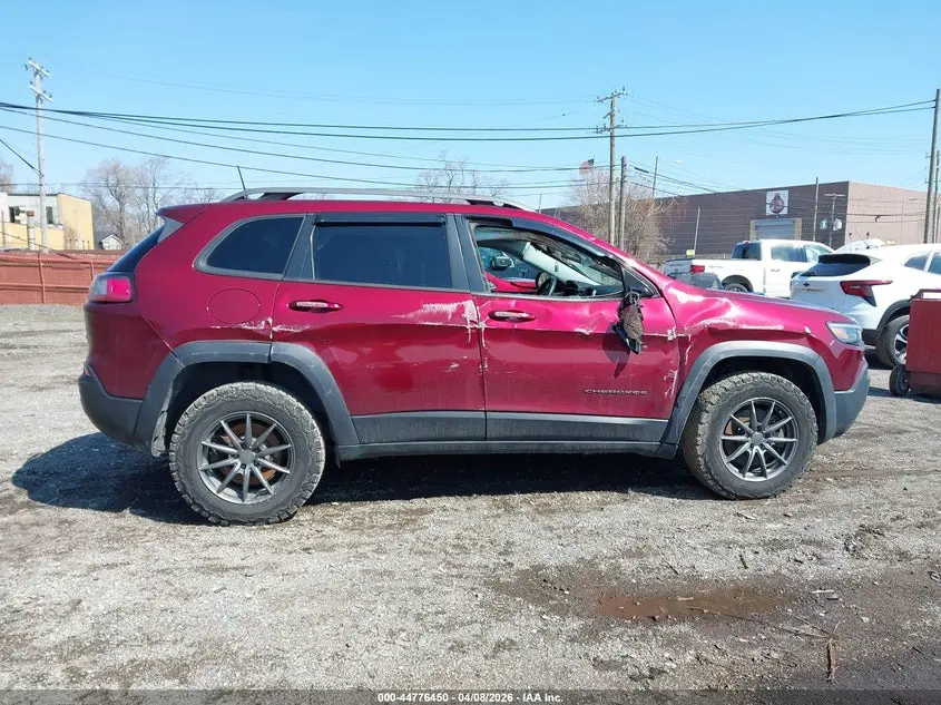 2019 JEEP CHEROKEE TRAILHAWK 4X4
