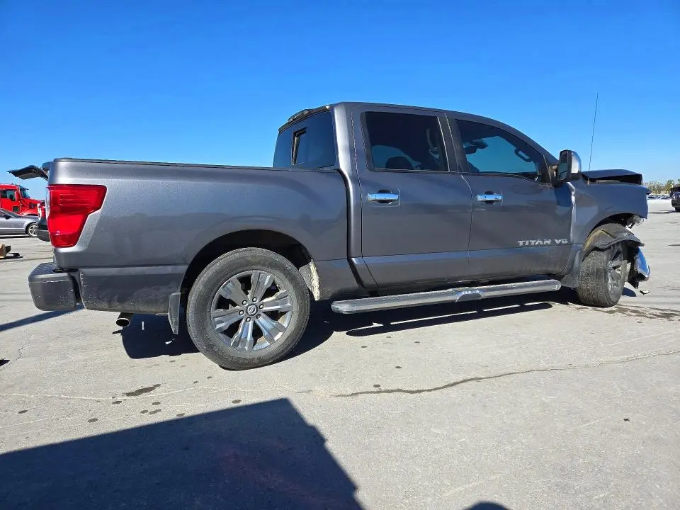 2019 NISSAN TITAN SL  