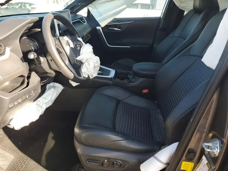 2021 TOYOTA RAV4 XSE  