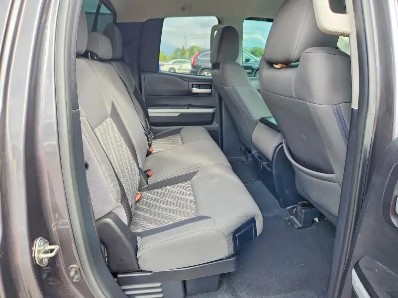 2018 TOYOTA TUNDRA SR5  