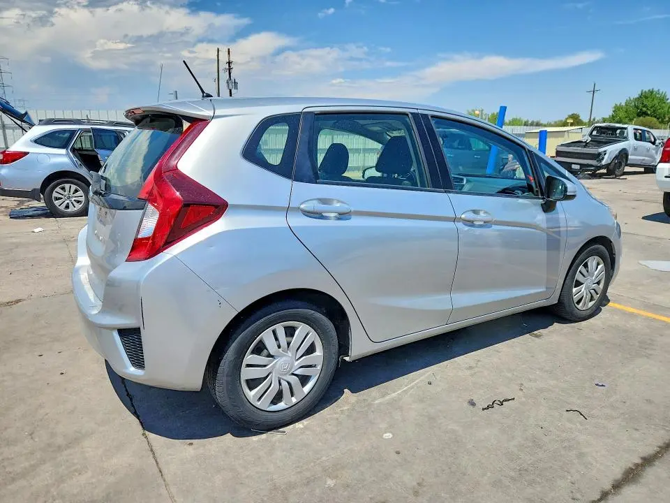 2016 HONDA FIT LX  