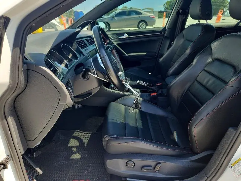 2016 VOLKSWAGEN GTI S/SE  