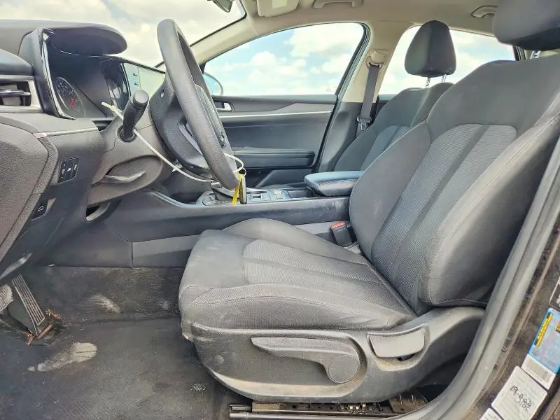2022 KIA K5 LXS  