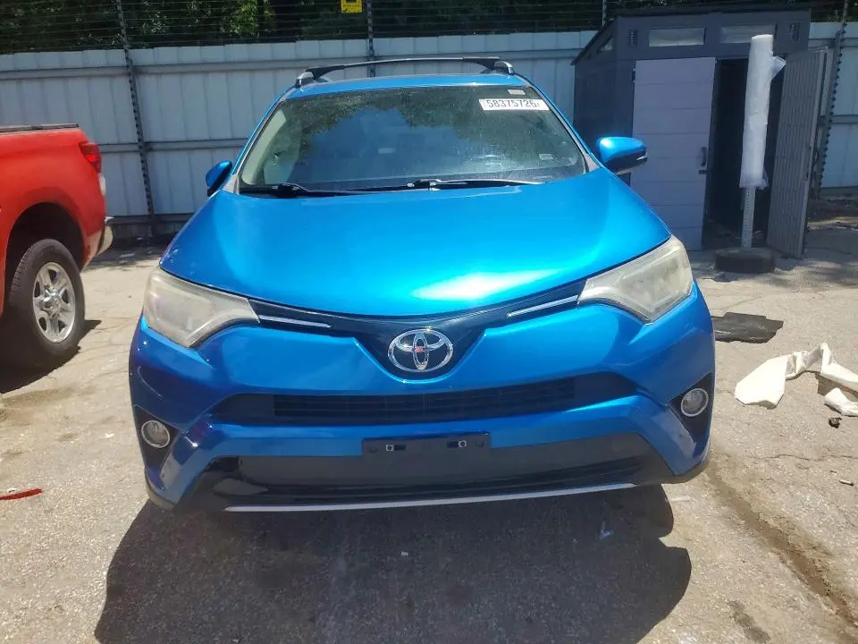 2016 TOYOTA RAV4 XLE  