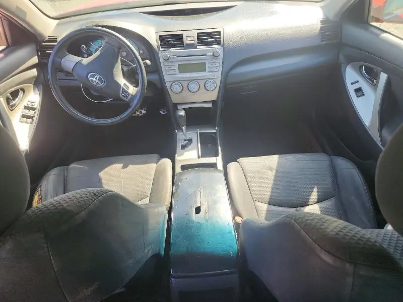 2010 TOYOTA CAMRY SE  