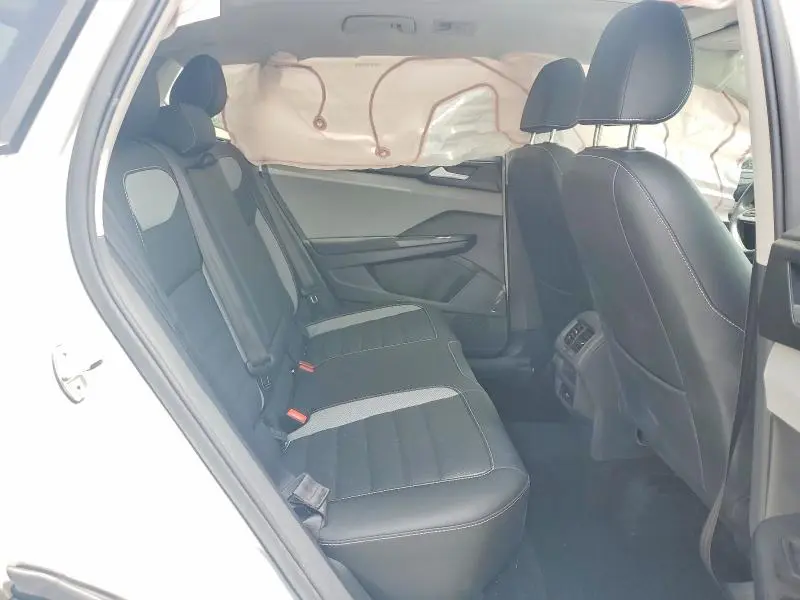 2022 VOLKSWAGEN TAOS SEL  