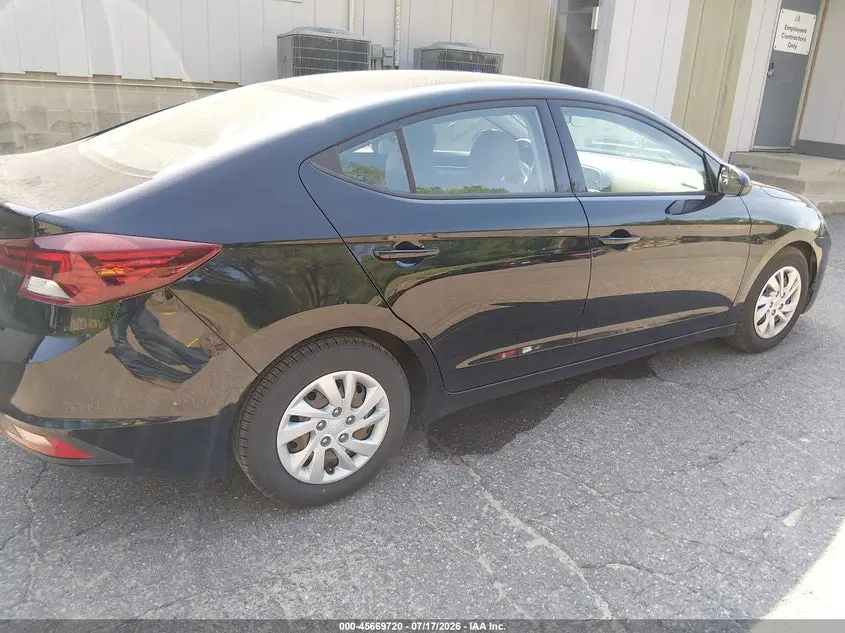 2020 HYUNDAI ELANTRA SE