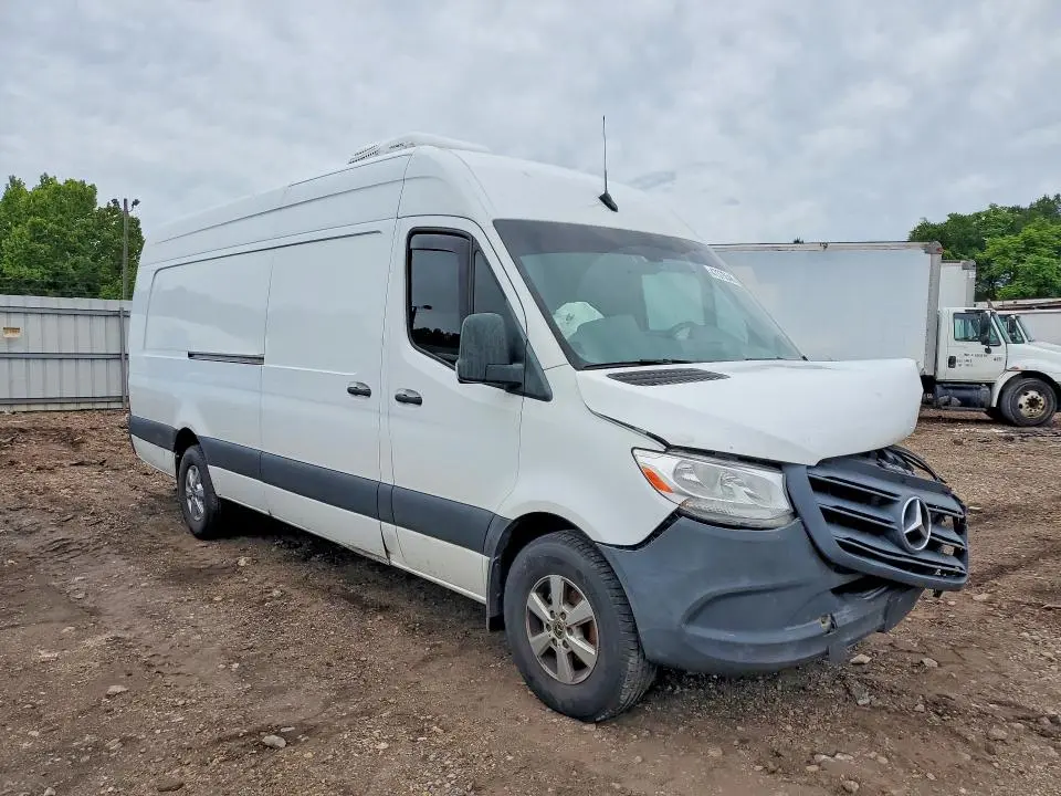 2021 MERCEDES-BENZ SPRINTER 2500  