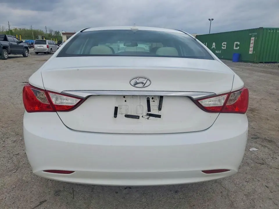 2013 HYUNDAI SONATA GLS  