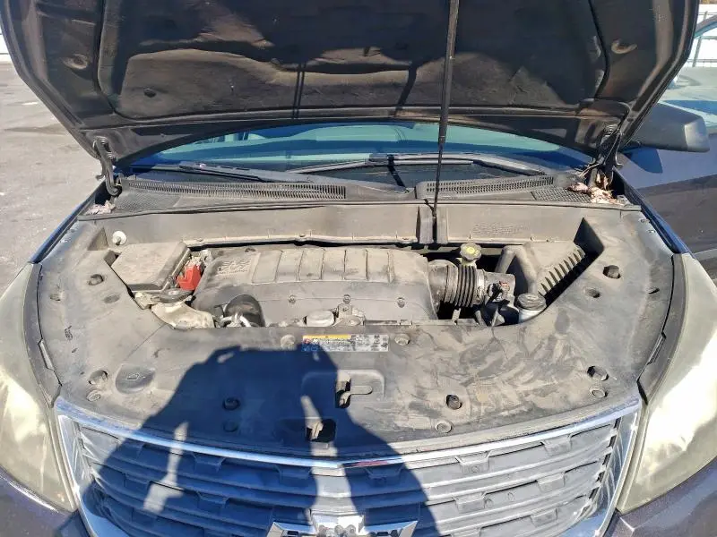 2013 CHEVROLET TRAVERSE LS  