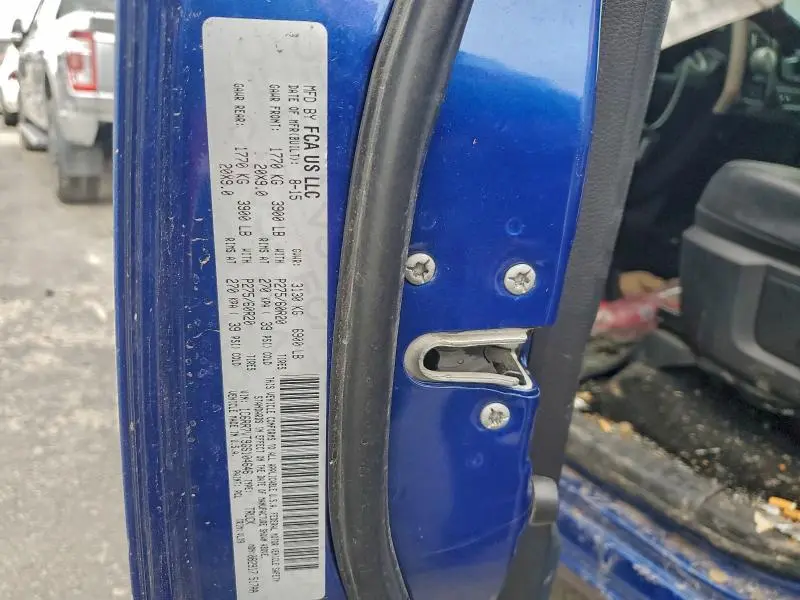 2016 RAM 1500 LARAMIE  