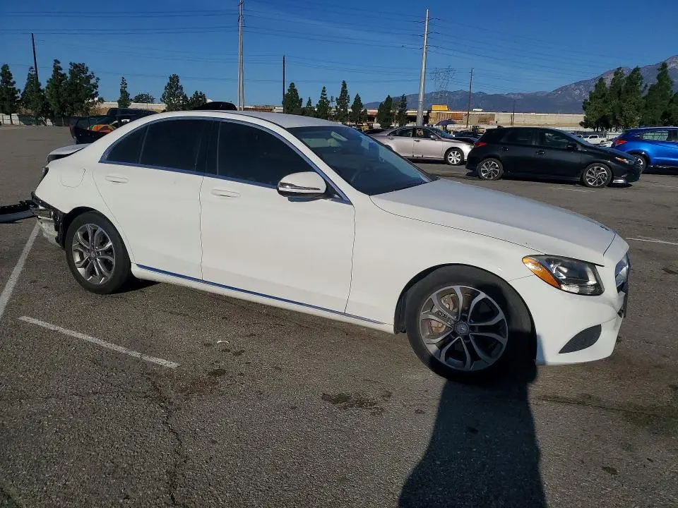 2016 MERCEDES-BENZ C 300  