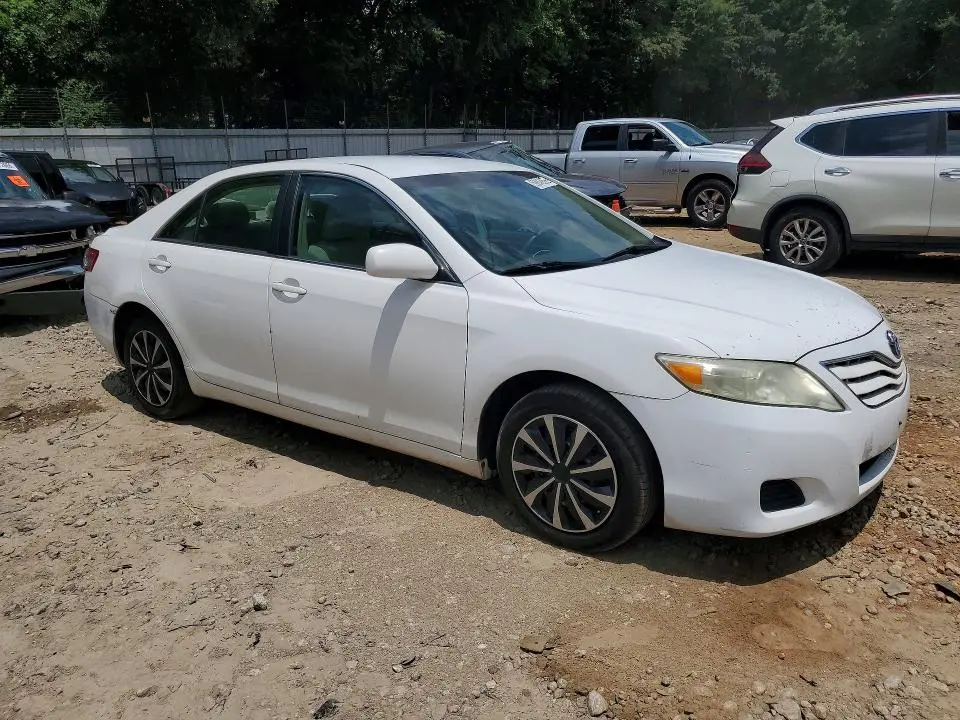 2010 TOYOTA CAMRY LE  