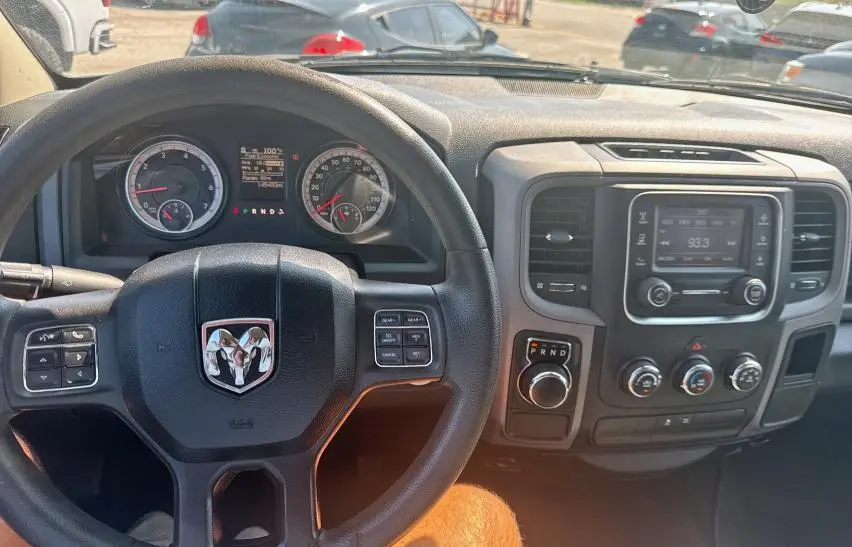 2016 RAM 1500 ST