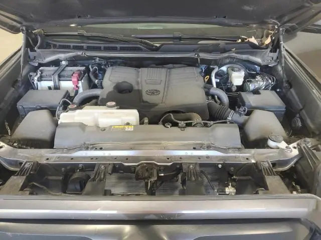 2024 TOYOTA TUNDRA CREWMAX SR  