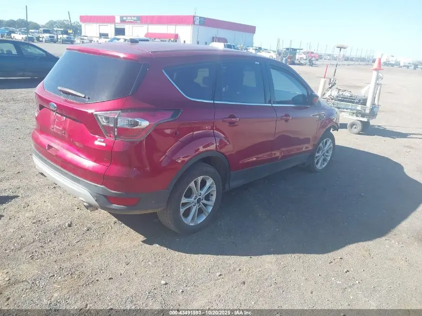 2017 FORD ESCAPE SE