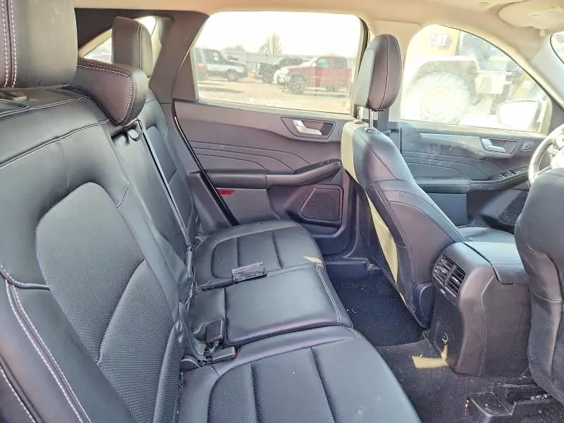 2021 FORD ESCAPE TITANIUM  