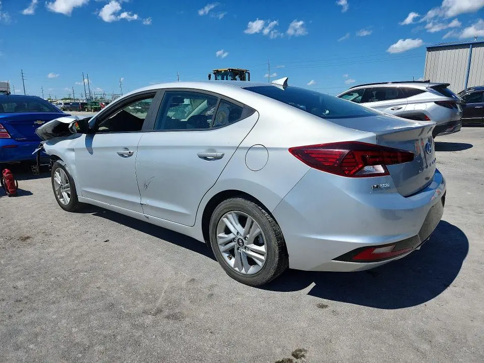 2020 HYUNDAI ELANTRA SEL  