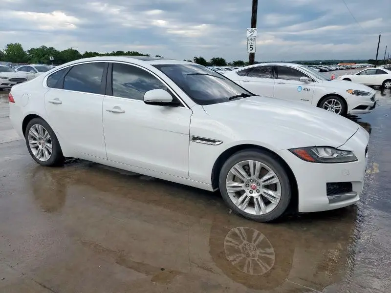 2016 JAGUAR XF PREMIUM  