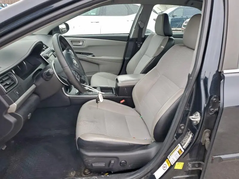 2017 TOYOTA CAMRY LE  