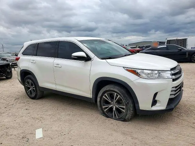 2019 TOYOTA HIGHLANDER LE  