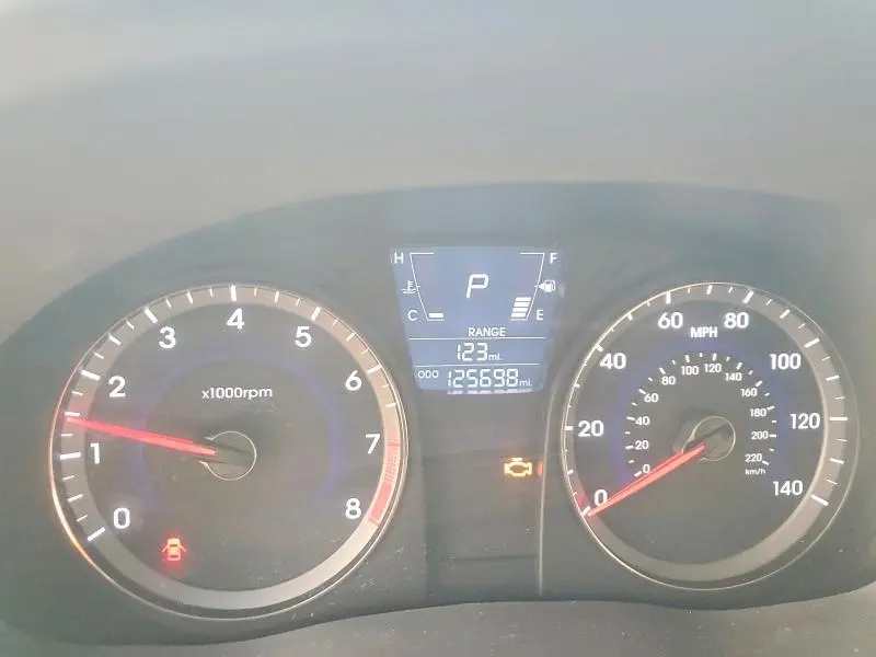 2012 HYUNDAI ACCENT GLS  