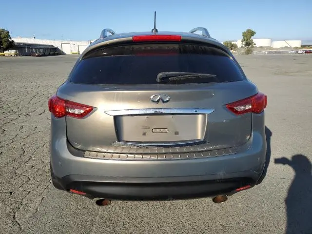 2010 INFINITI FX35
