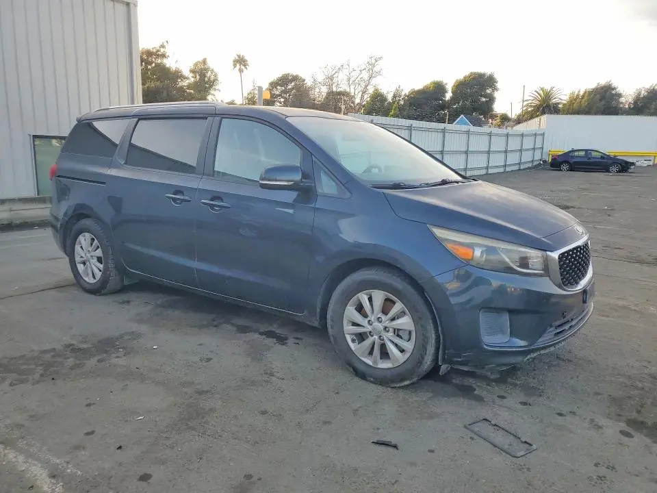 2016 KIA SEDONA LX  