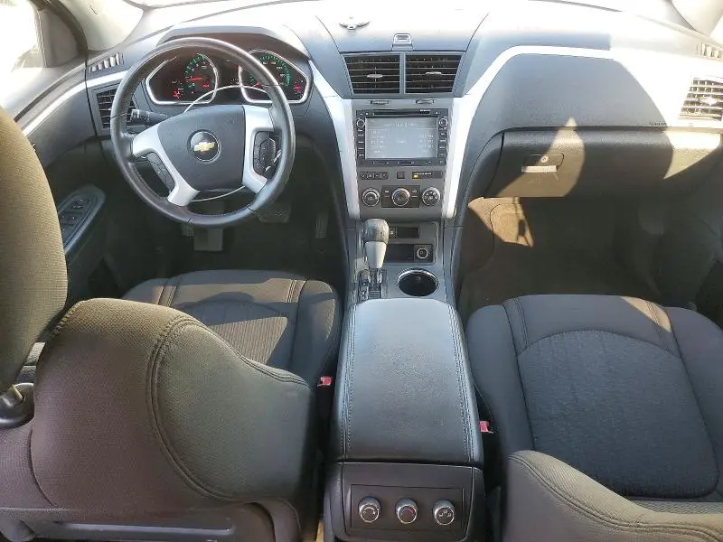 2010 CHEVROLET TRAVERSE LT  