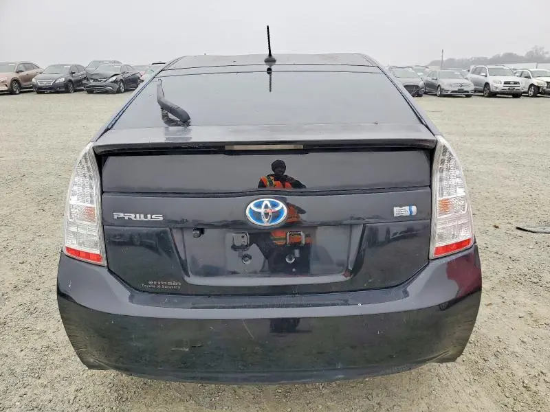 2011 TOYOTA PRIUS   